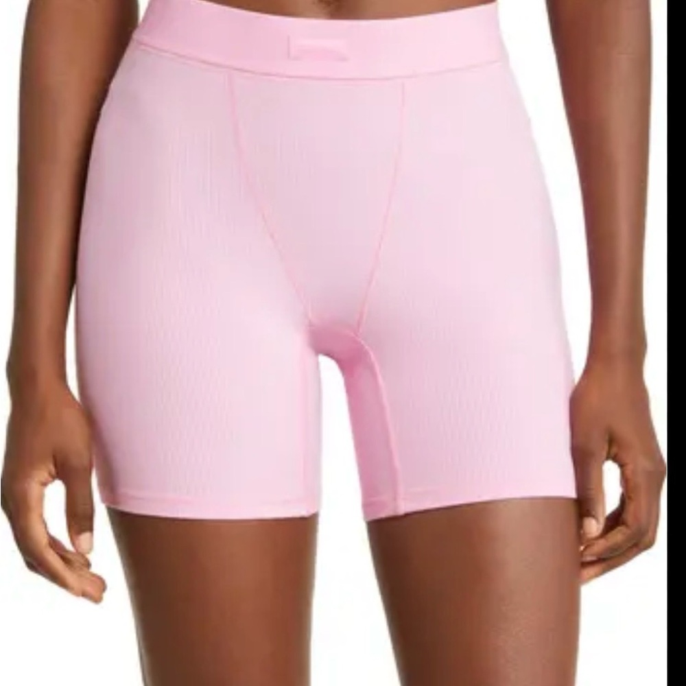 SKIMS Soft Lounge Ribbed Boxer Shorts NWT - Picture 2 of 3